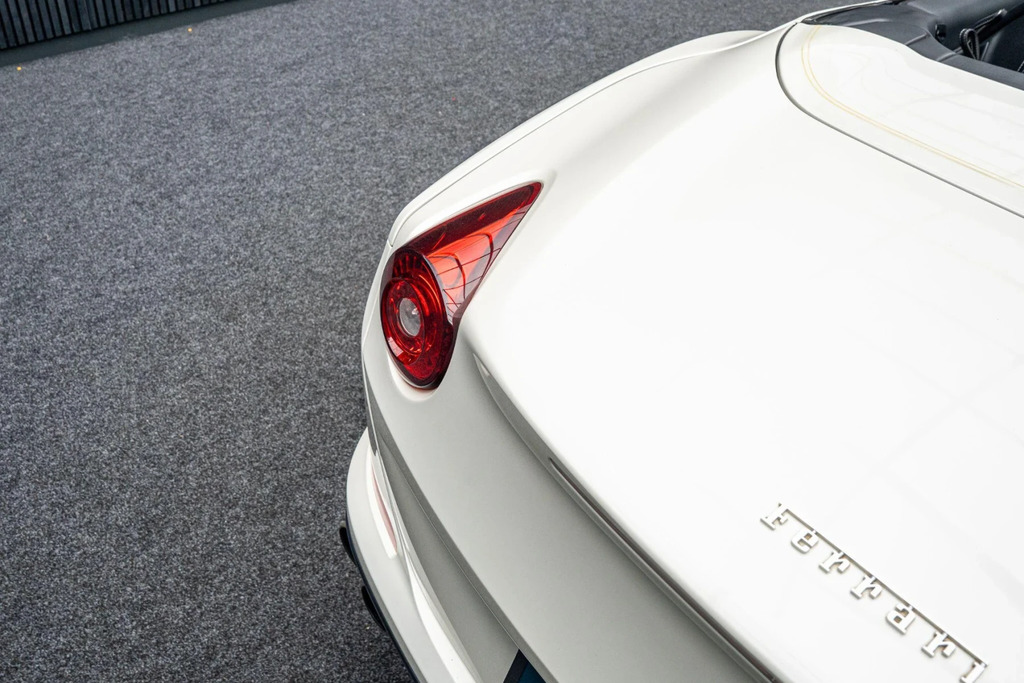 Ferrari California T Hele  #25