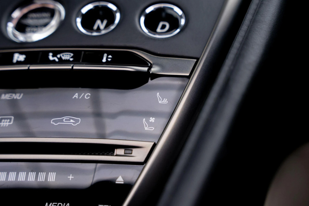 Aston Martin DB11 4.0 V8 Volante Euro 6 Ss 510 P Silver #30