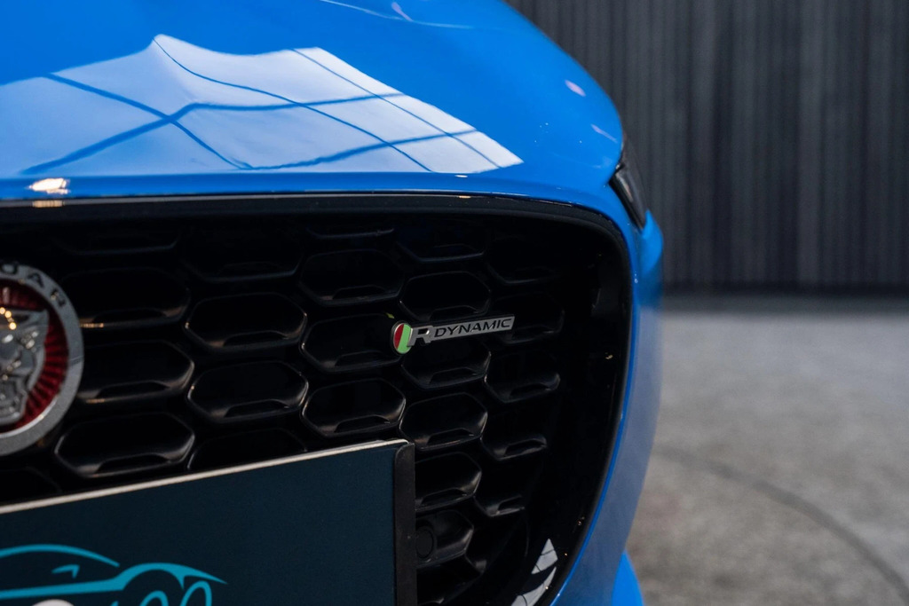 Jaguar F-Type R-dynamic Blue #32
