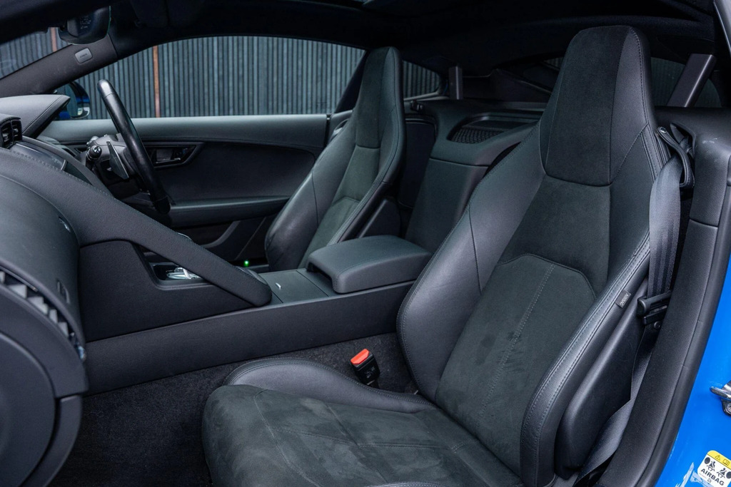 Jaguar F-Type R-dynamic Blue #33