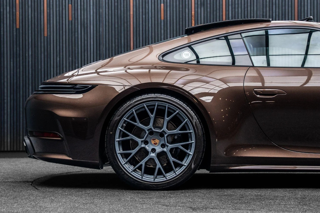 Porsche 911 High Wycombe #24