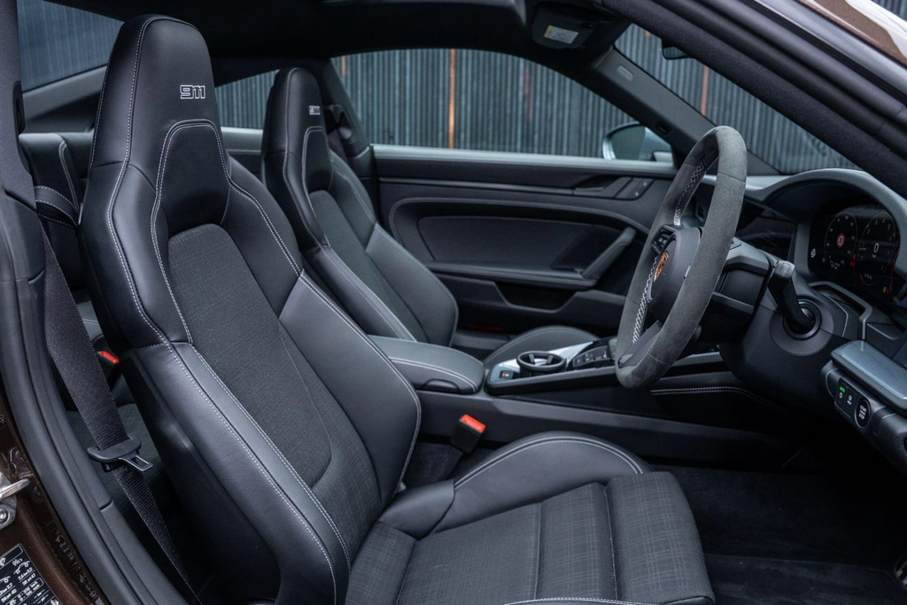 Porsche 911 High Wycombe #17