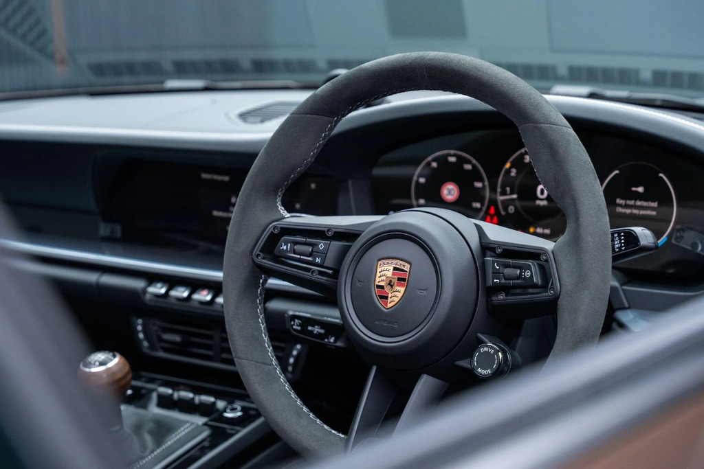 Porsche 911 High Wycombe #32