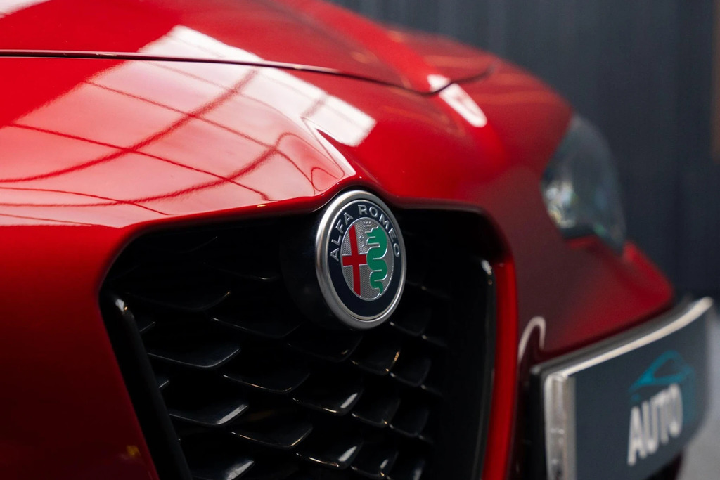 Alfa Romeo Giulia Giulia Veloce Tb Red #28