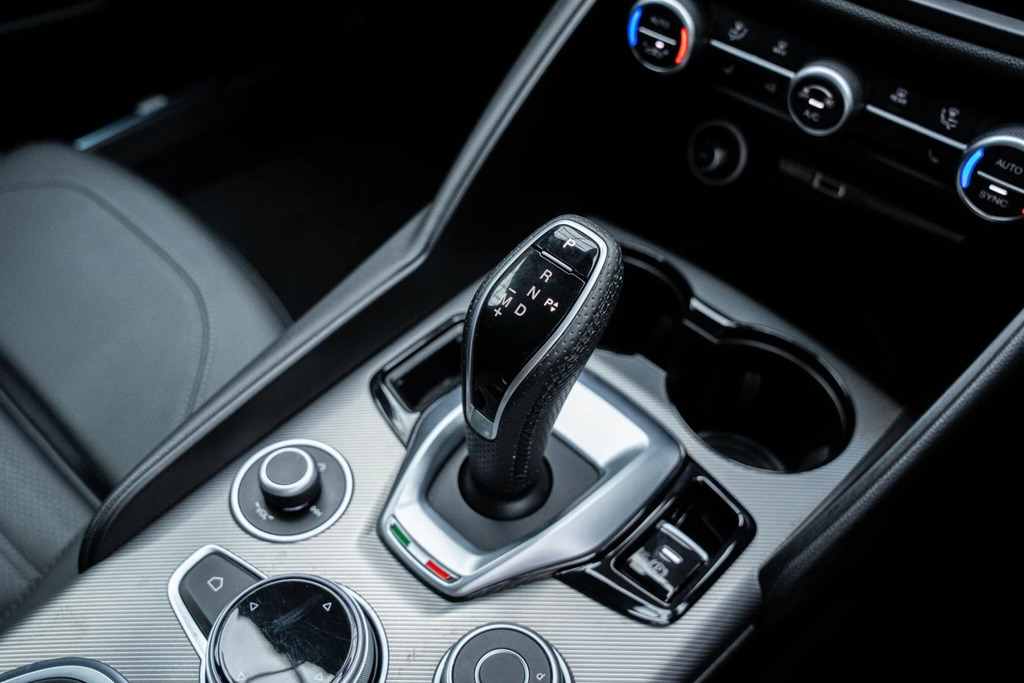 Alfa Romeo Giulia Giulia Veloce Tb Red #29