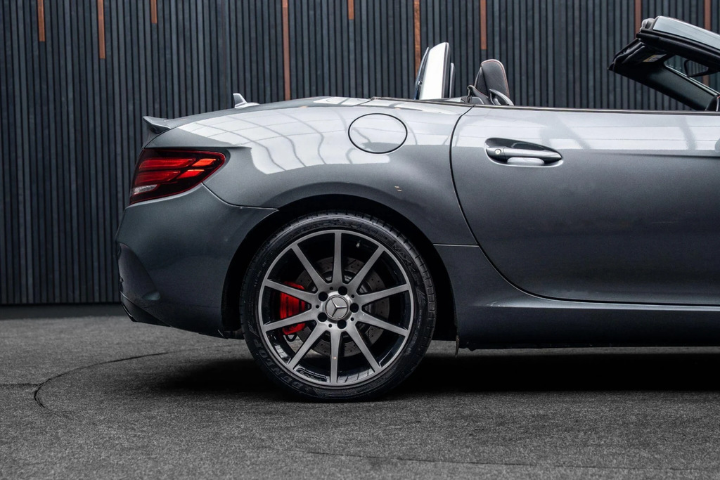Mercedes-Benz SLC 2.0 L Slc 300 Final Edition Premiumpan Roof And R Black #20