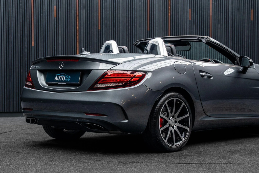 Mercedes-Benz SLC 2.0 L Slc 300 Final Edition Premiumpan Roof And R Black #22