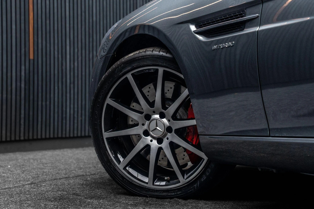 Mercedes-Benz SLC 2.0 L Slc 300 Final Edition Premiumpan Roof And R Black #16