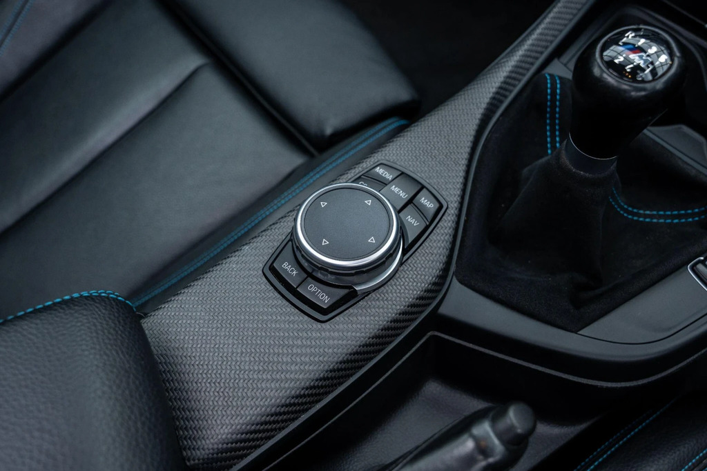 BMW M2 Auto  #16