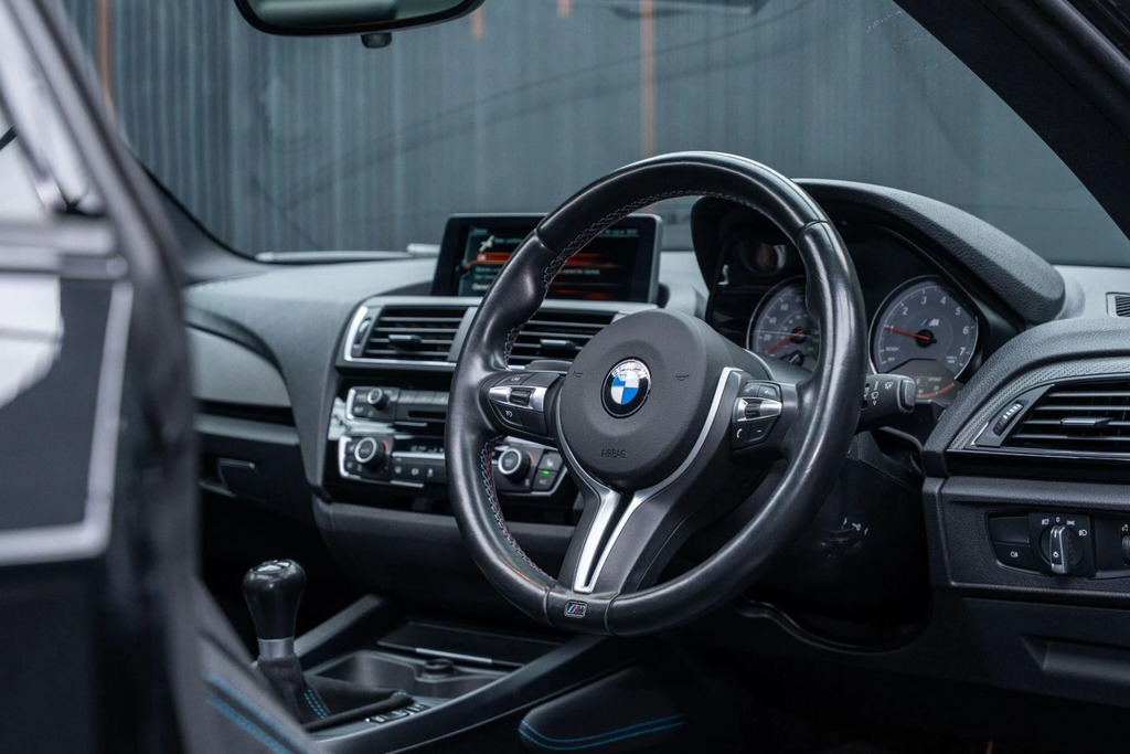 BMW M2 Auto  #32