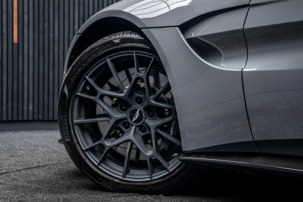 Aston Martin Vantage V8 Black #15