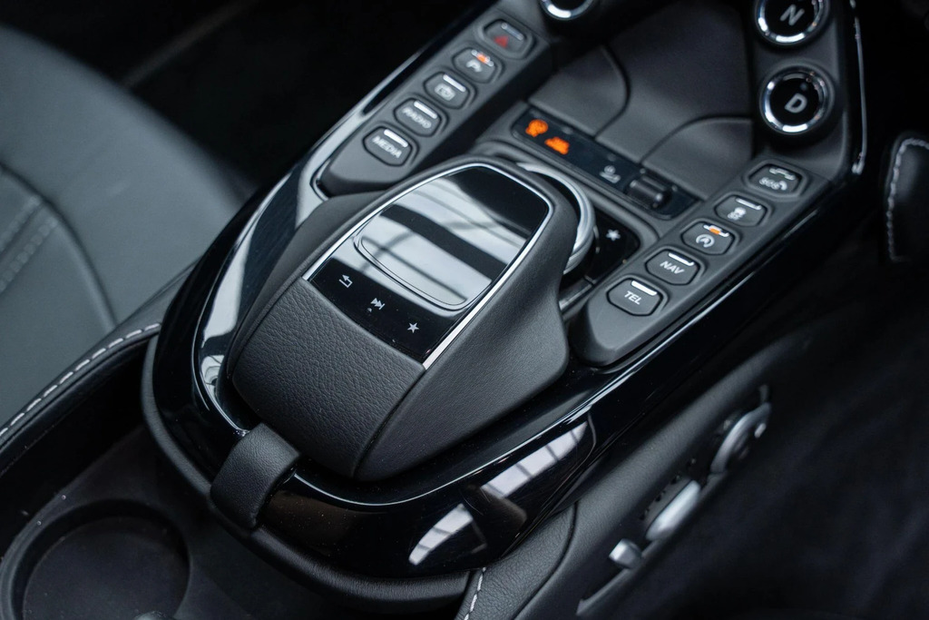Aston Martin Vantage V8 Black #22