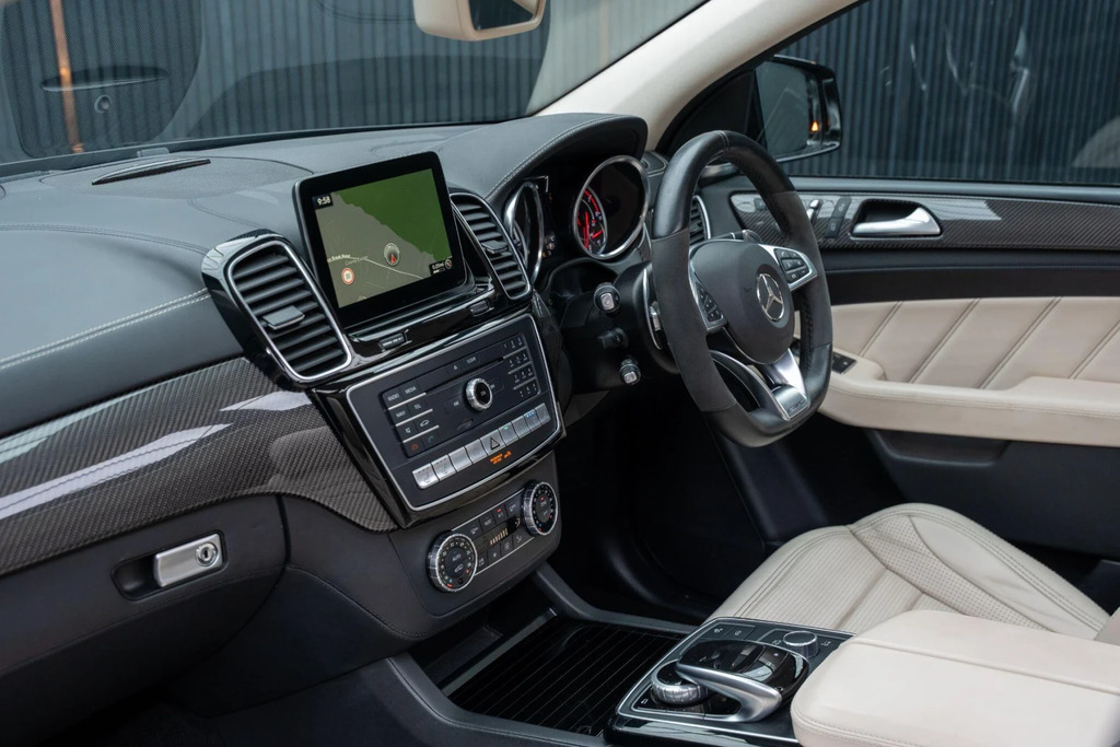 Mercedes-Benz GLE Coupe 3.0 Gle350d V6 Amg Line Coupe G-tronic 4Matic Euro Silver #42