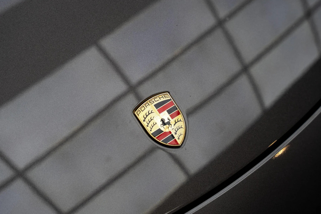 Porsche 911 Black #27
