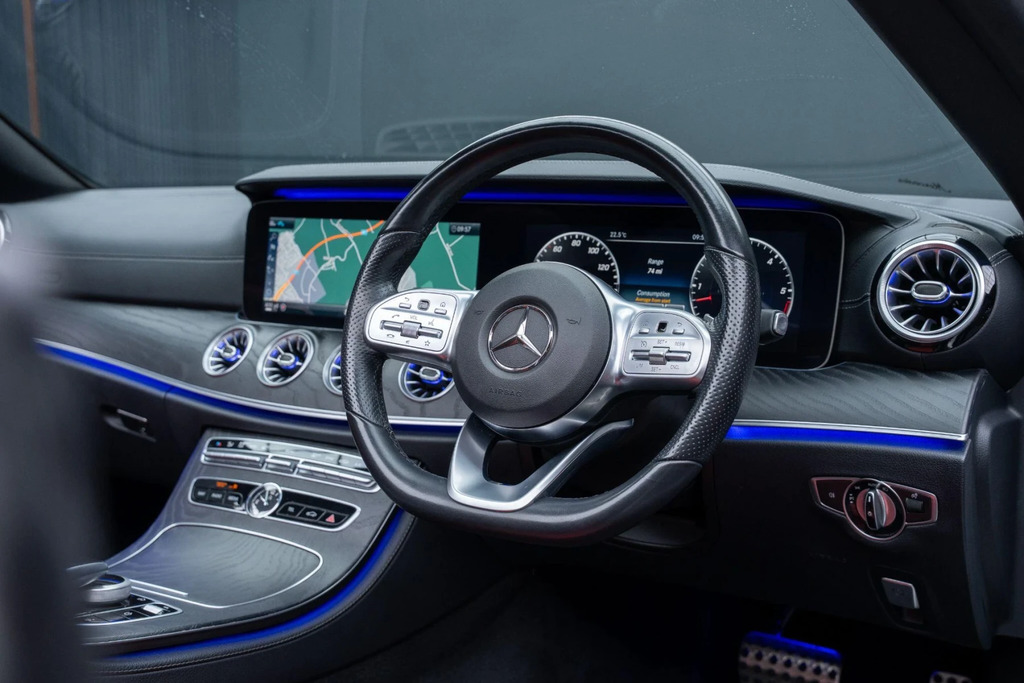 Mercedes-Benz E Class 2.9 E400d Amg Line Premium Plus Cabriolet G-tron White #4