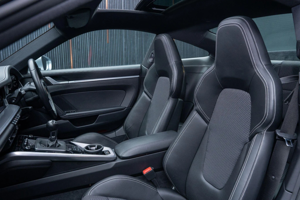 Porsche 911 2dr Pdk Grey #41