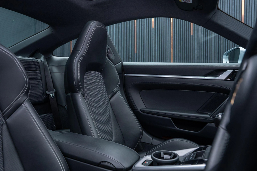 Porsche 911 2dr Pdk Grey #38