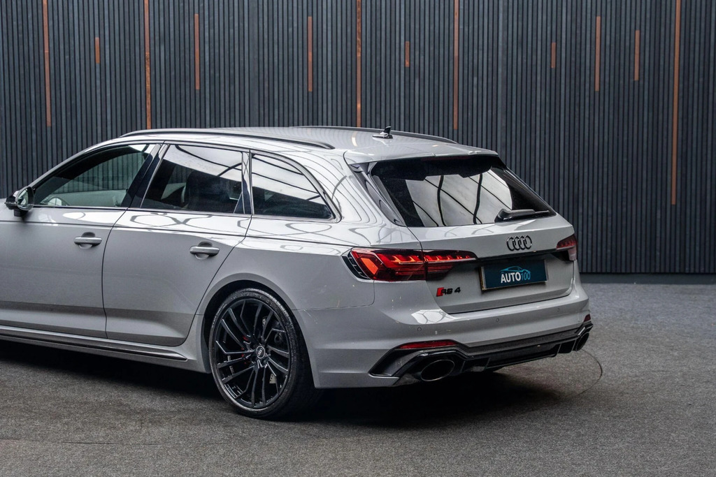 Audi RS4 Avant Estate Grey #19