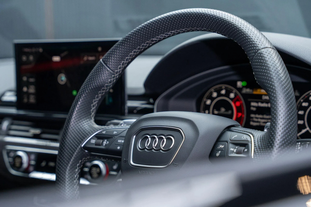 Audi RS4 Avant Estate Grey #49