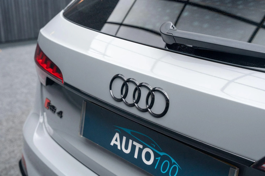 Audi RS4 Avant Estate Grey #23