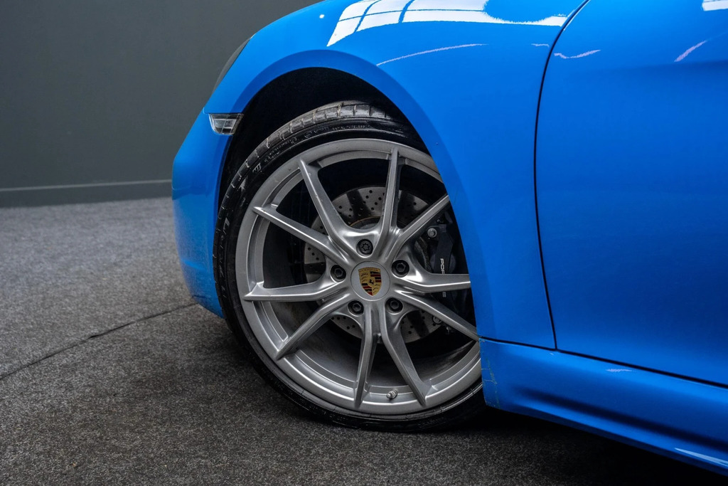 Porsche 718 Boxster S #13