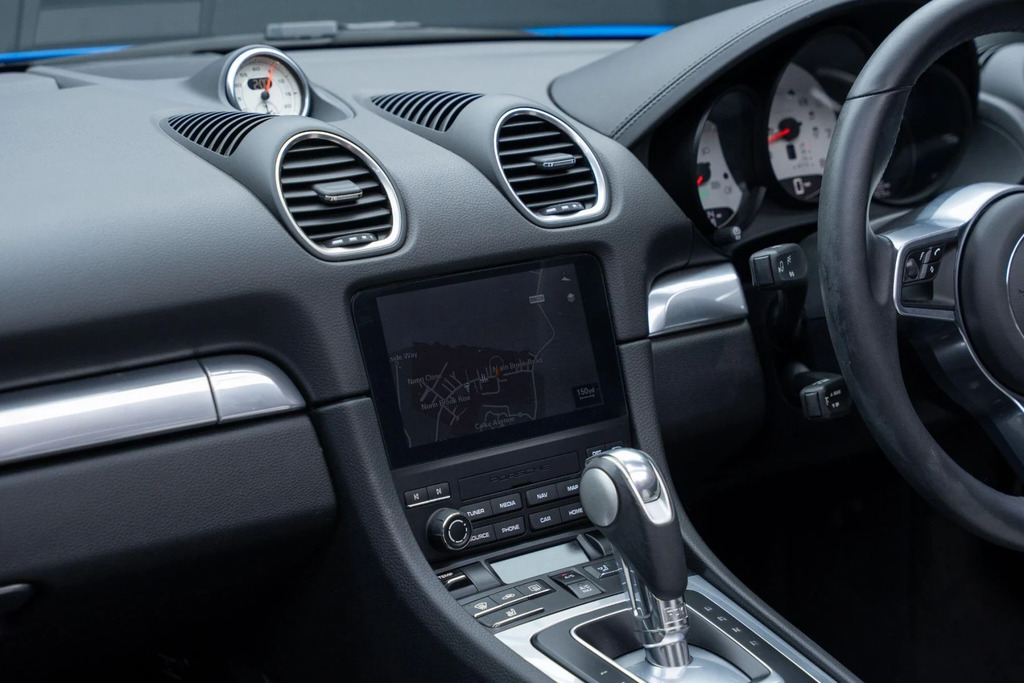Porsche 718 Boxster S #42