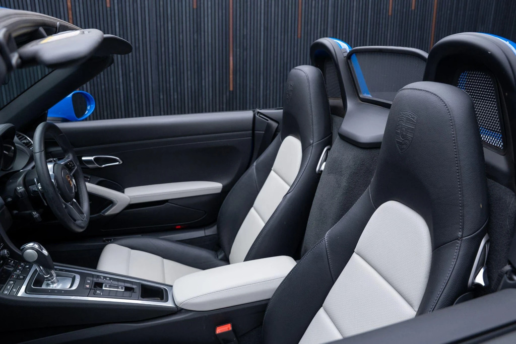 Porsche 718 Boxster S #41