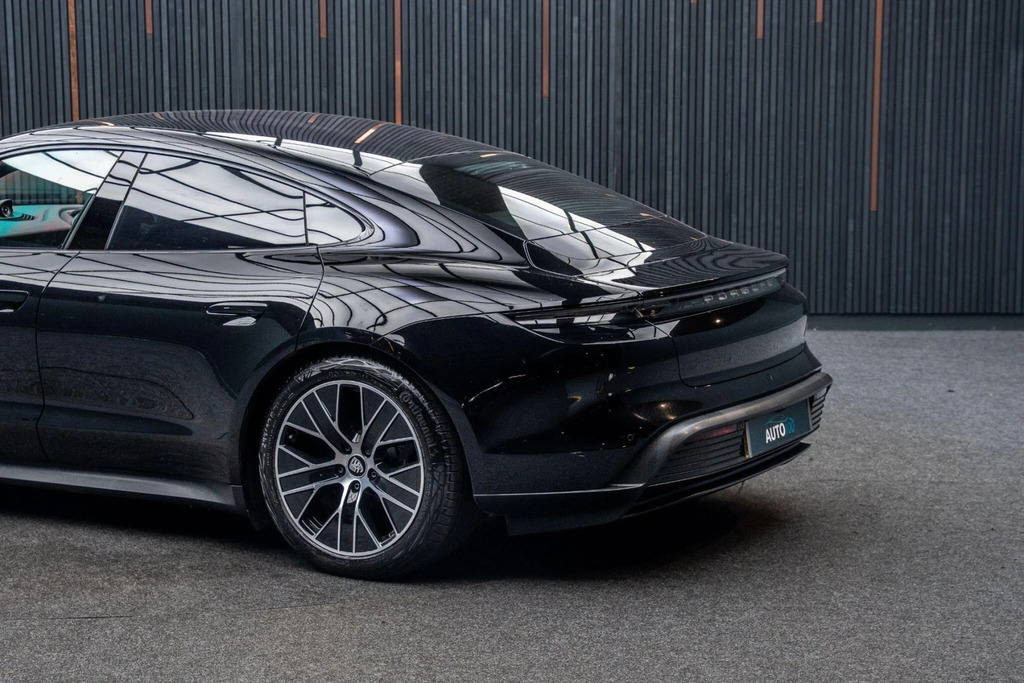 Porsche Taycan 4 Grey #19