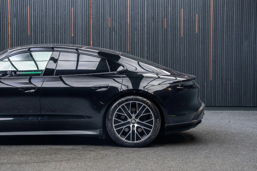 Porsche Taycan 4 Grey #17