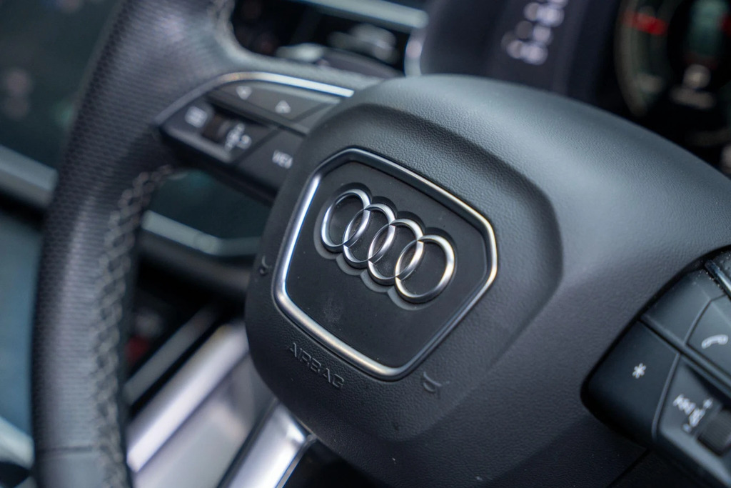 Audi Q8 Sq8 Black Edition Black #33