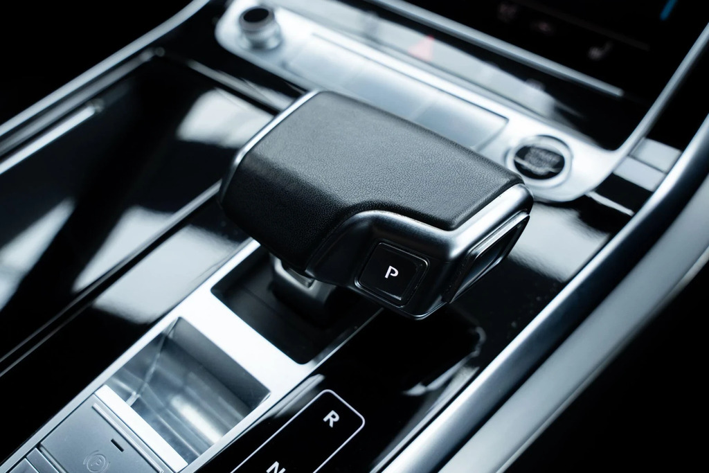 Audi Q8 Sq8 Black Edition Black #28