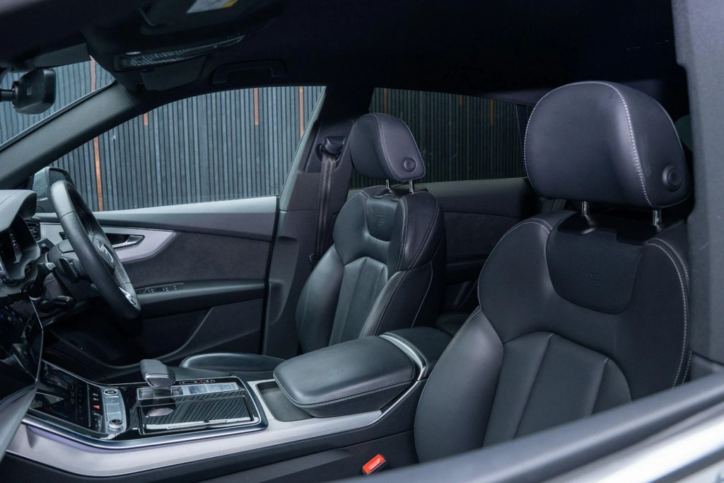 Audi Q8 Sq8 Black Edition Black #44