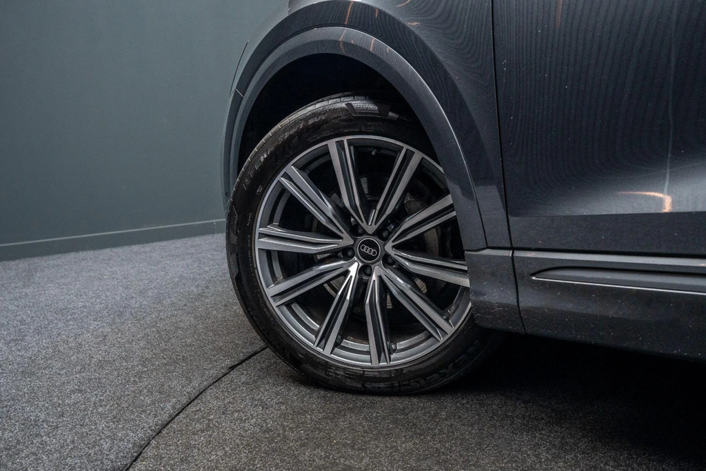 Audi Q8 Sq8 Black Edition Black #13