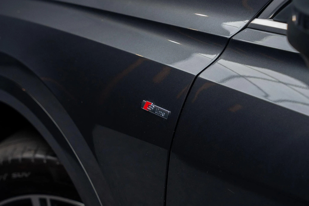Audi Q8 Sq8 Black Edition Black #29