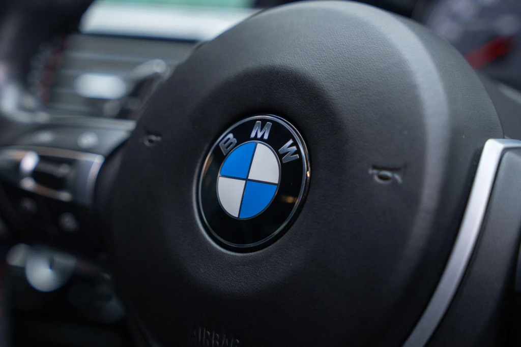 BMW M4 M4 Competition Edition Package White #34
