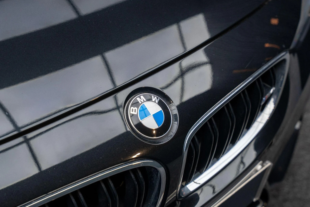 BMW M4 M4 Competition Edition Package White #31