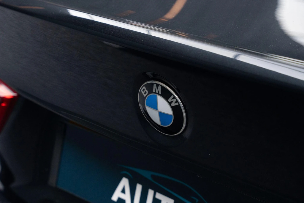 BMW M4 M4 Competition Edition Package White #23