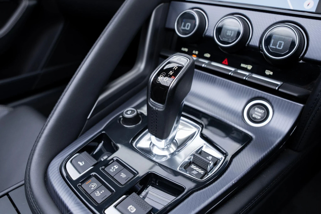 Jaguar F-Type F-type V6 White #31