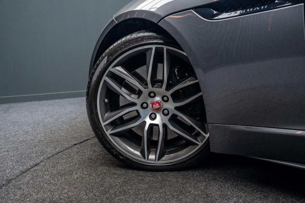 Jaguar F-Type F-type V6 White #15