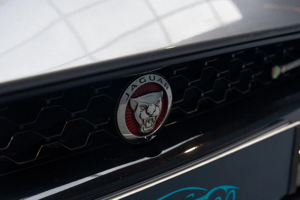 Jaguar F-Type F-type V6 White #36