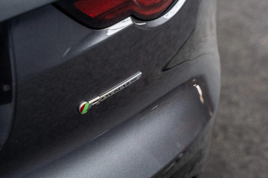 Jaguar F-Type F-type V6 White #32