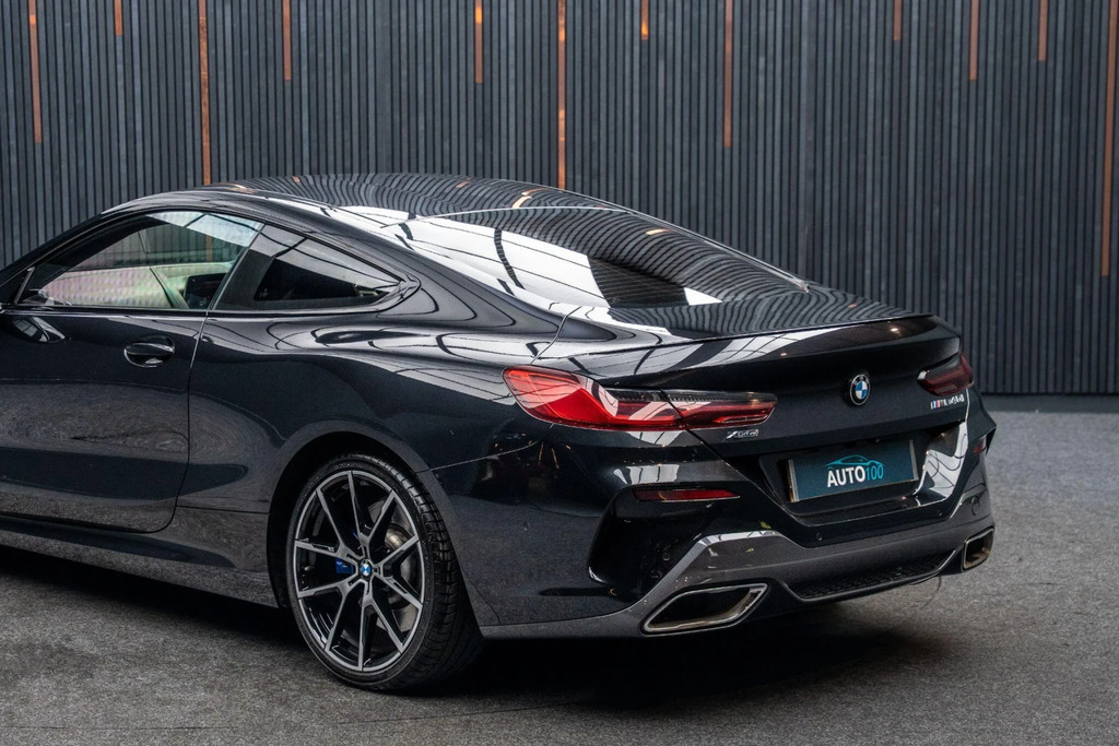 BMW 8 Series Blue #18