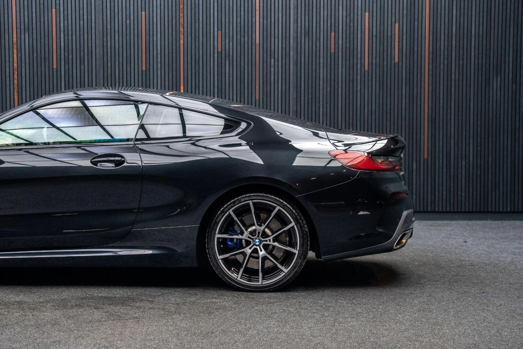 BMW 8 Series Blue #16