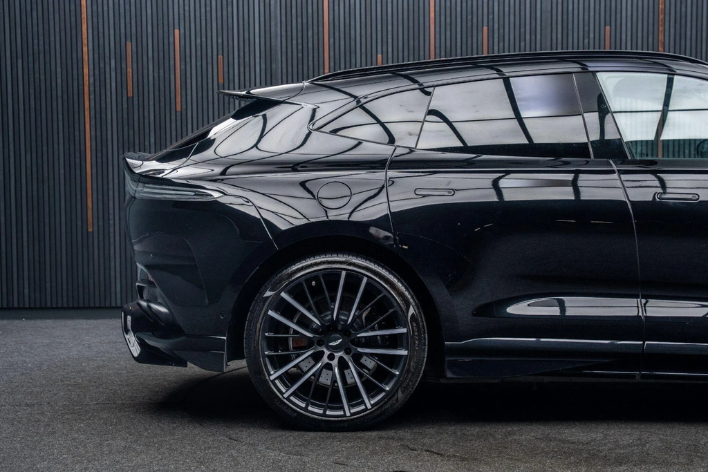 Aston Martin DBX V8 Dbx707 Touchtronic Red #19