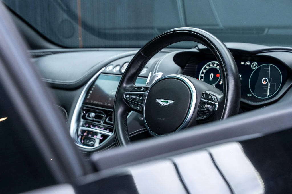 Aston Martin DBX V8 Dbx707 Touchtronic Red #37