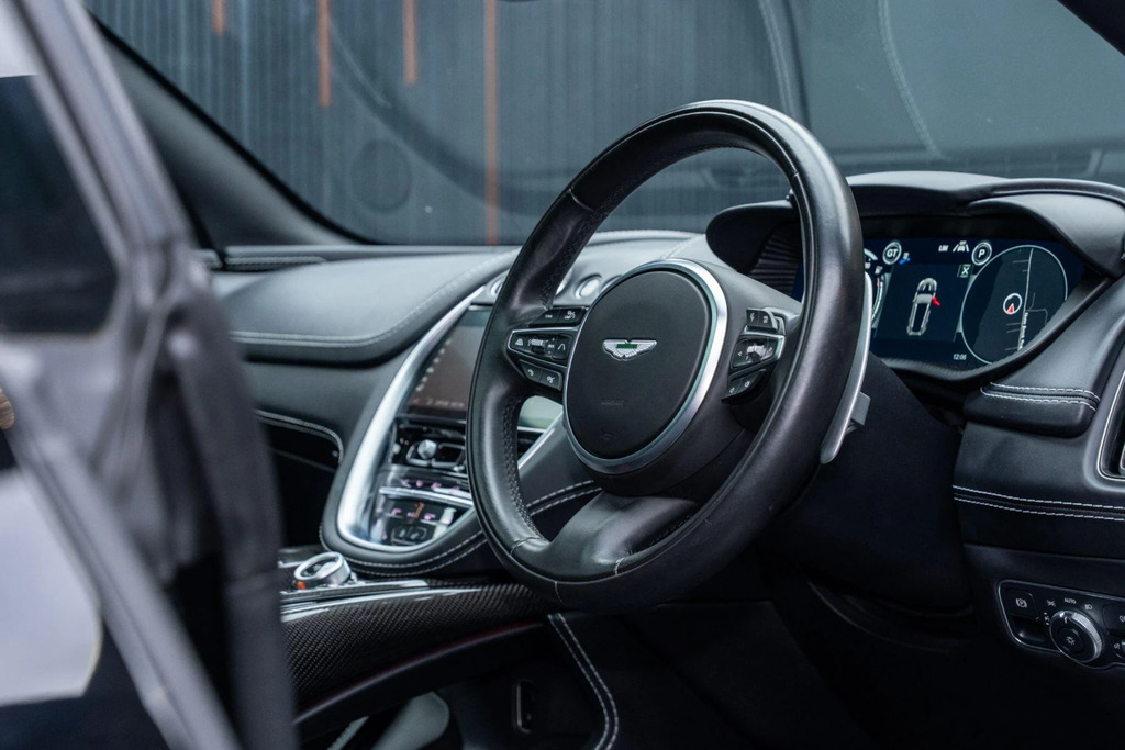 Aston Martin DBX V8 Dbx707 Touchtronic Red #20