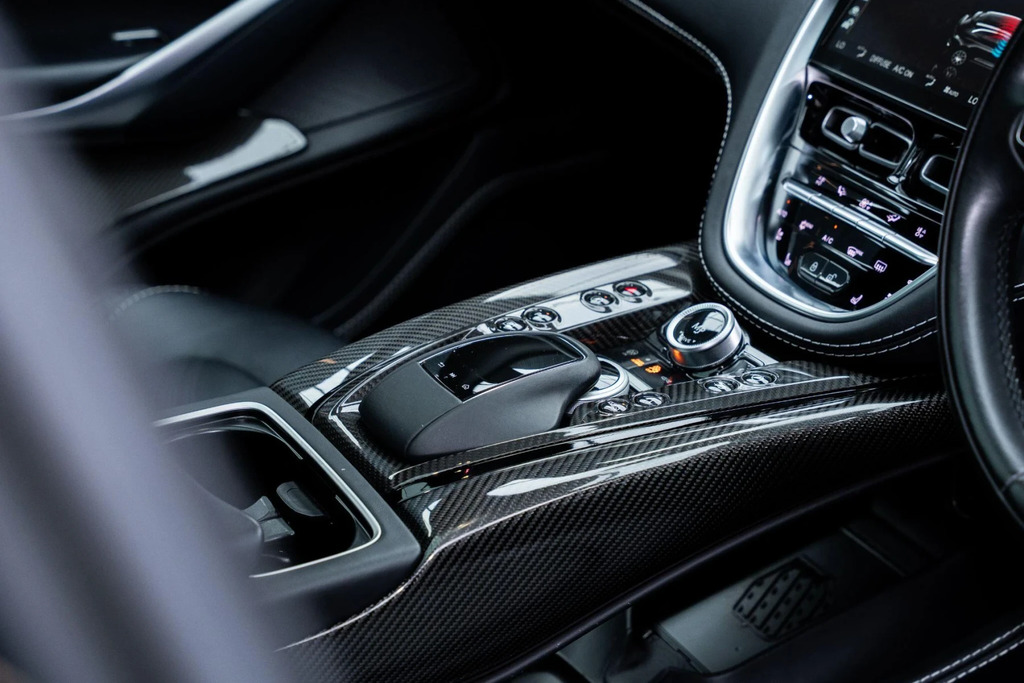 Aston Martin DBX V8 Dbx707 Touchtronic Red #31