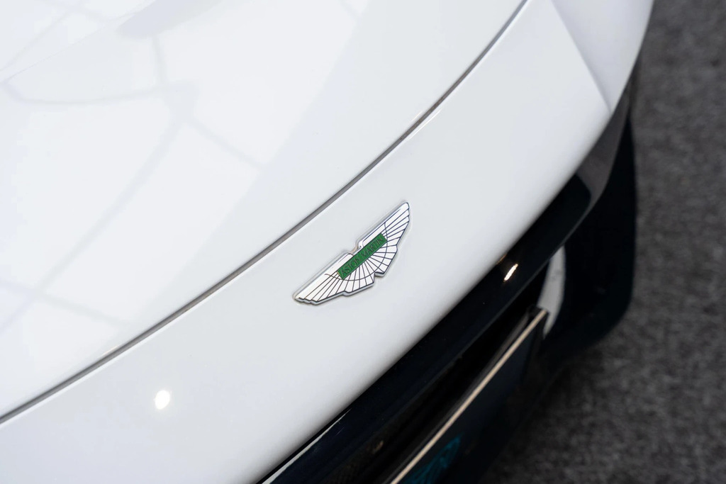 Aston Martin Vantage Zf 8 Speed 2019 Silver #25