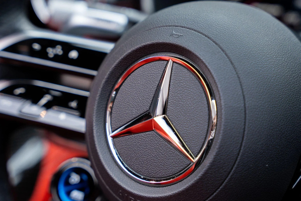 Mercedes-Benz SL Class Sl Class Sl 63 S E Performance Ultimate Grey #25