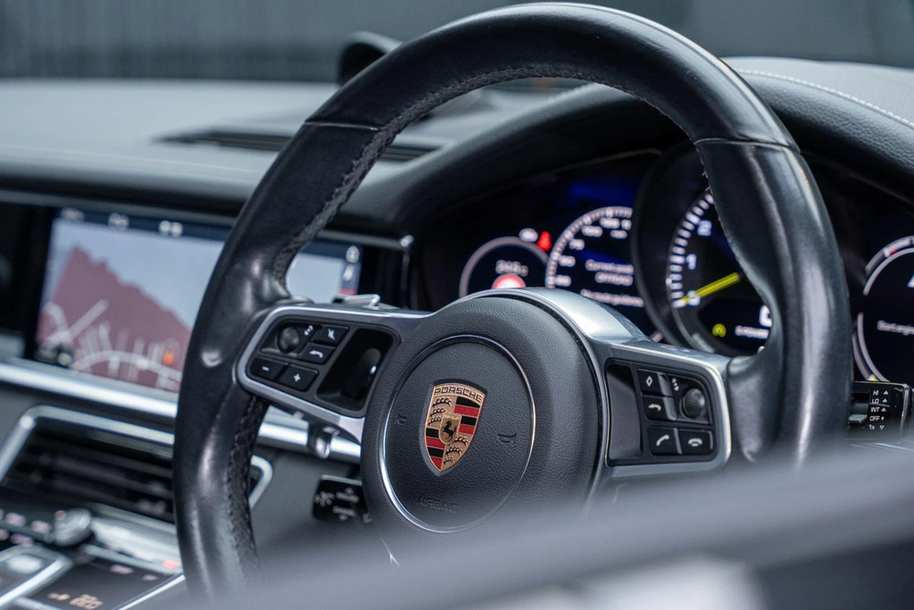 Porsche Panamera 4.0 V8 4S Pdk Purple #46